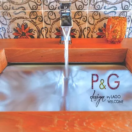 P&g Design By Welcome فندق مبيت وإفطار إينّا